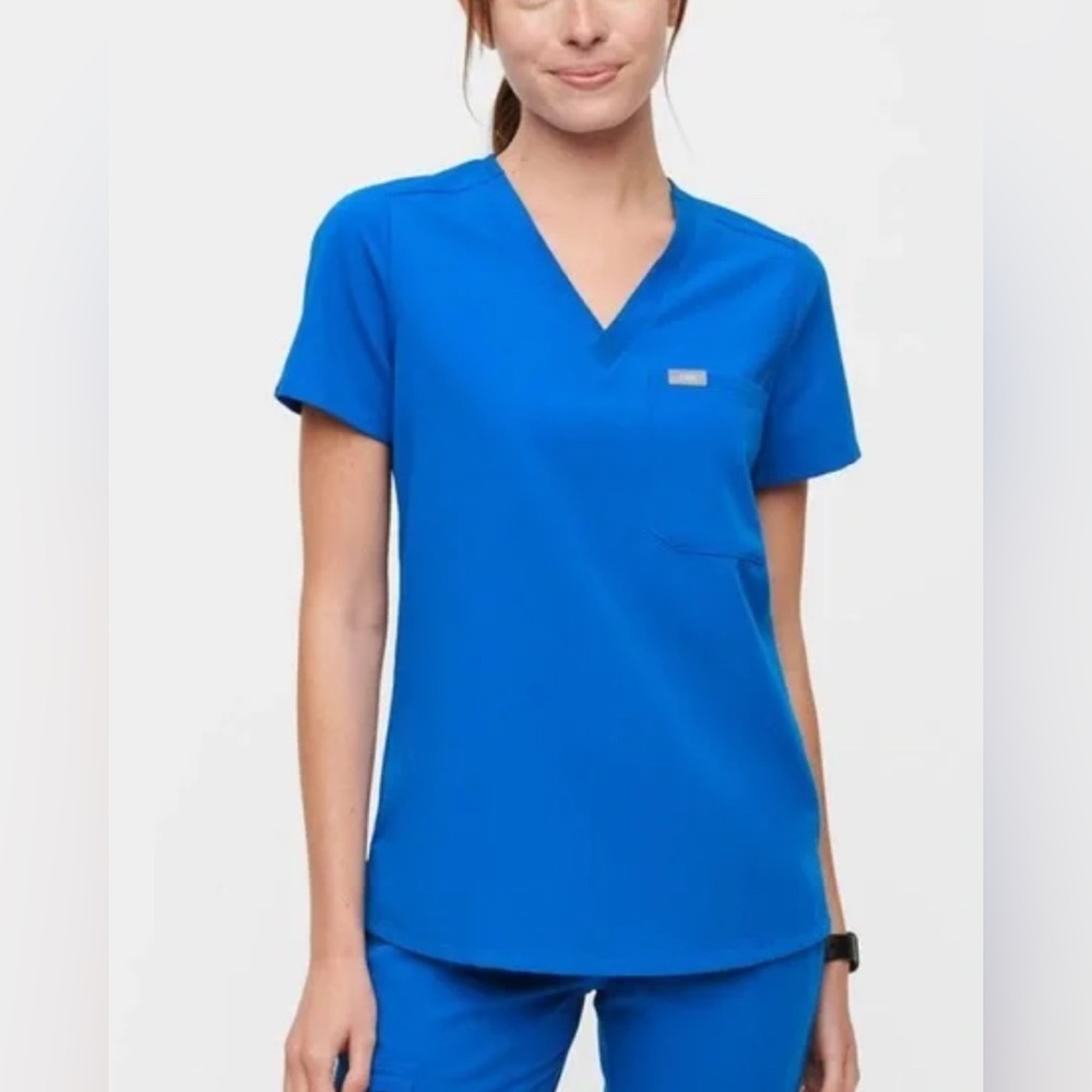 FIGS Catarina One Pocket Scrub Top Women's XS Blue Stretch Technical NEW